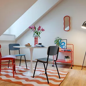 Apartment Homie Am Paradeplatz In Der Wuerzburger Innenstadt, Würzburg